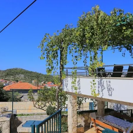 Stone House With Pool * Ražanj